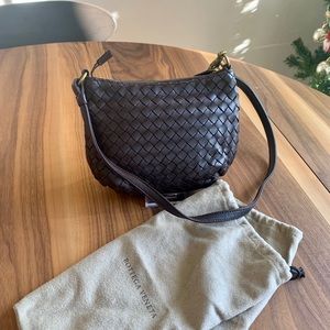 Vintage Bottega Veneta saddle zip messenger bag